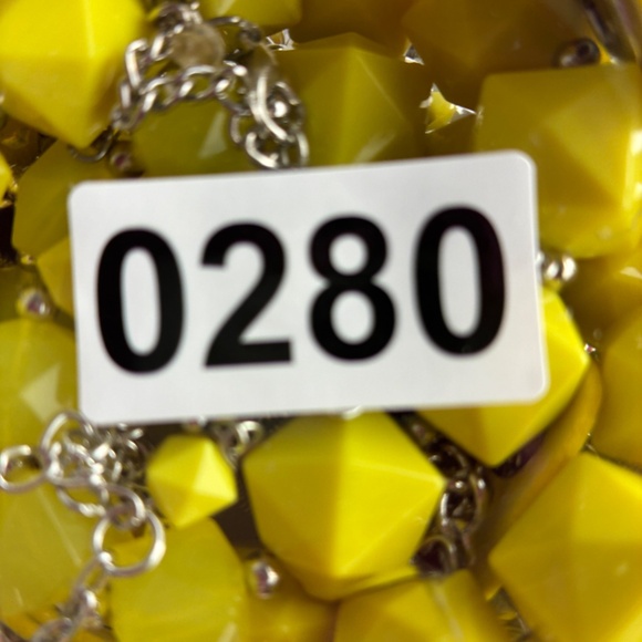 Mystery Treasure  32 oz Jar - Lot 0280 - Picture 6 of 6